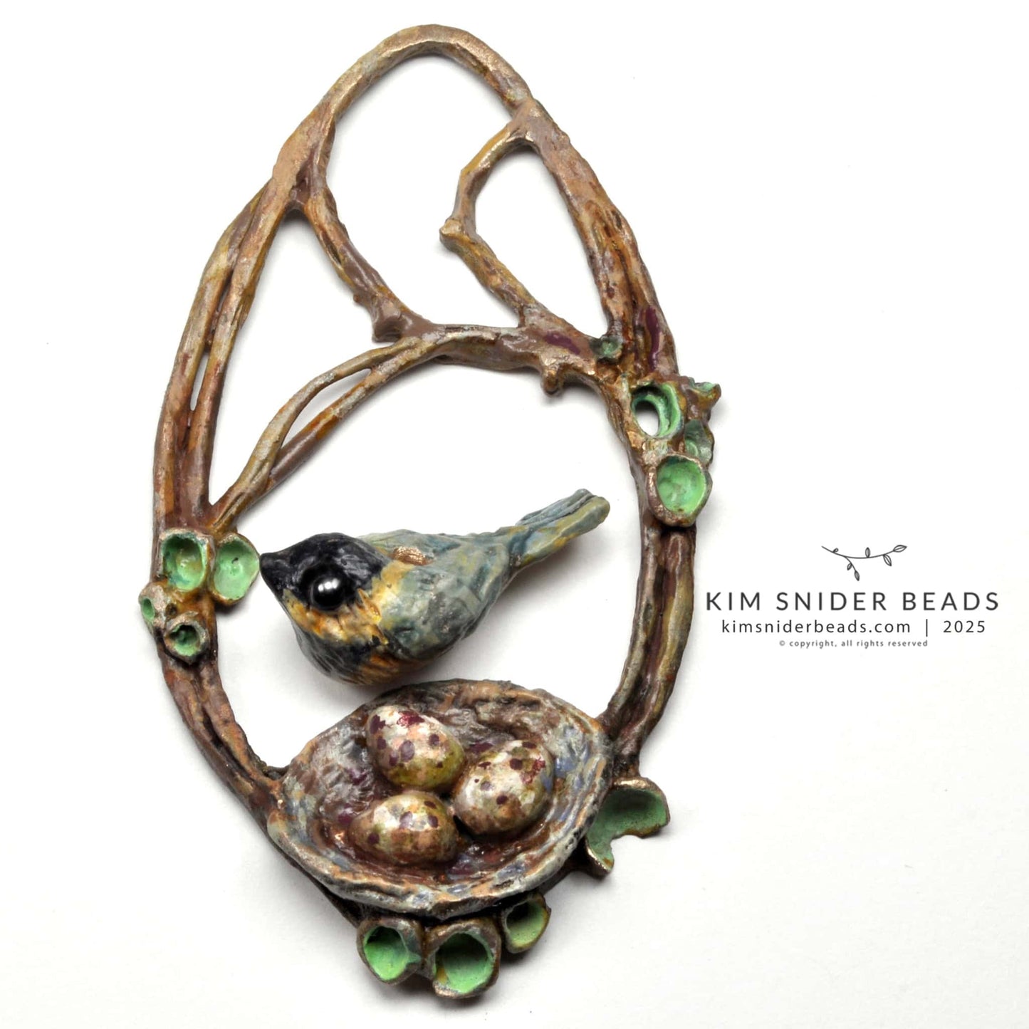 Nest focal with chickadee bead